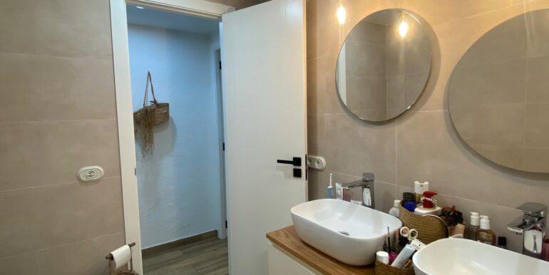 Santa Teresita sótano baño (5)