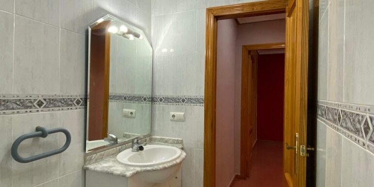 M José Ortí soriano baño dormitorio (2)
