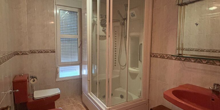 San Hilario - baño con ducha (2)