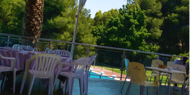 Santa Apolonia-terraza.